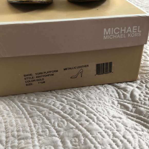 Micheal kors heels - Picture 4 of 4